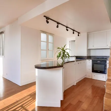 Bright And Comfortable For 4 People Apartmán